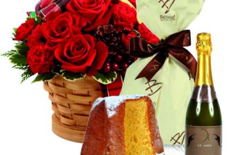 Cesto natalizio con rose rosse spumante e pandoro