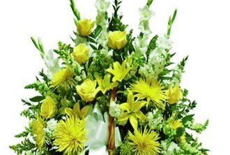 Cesto di rose e fiori